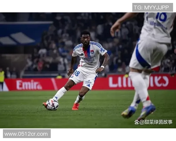 曼城与里昂精彩对决视频回放全程回顾与精彩瞬间分析